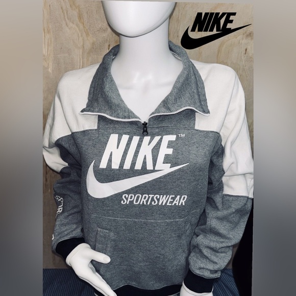Women-Vintage Nike Sportswear Quarter-Zip Pullover. Size XL - Picture 1 of 5